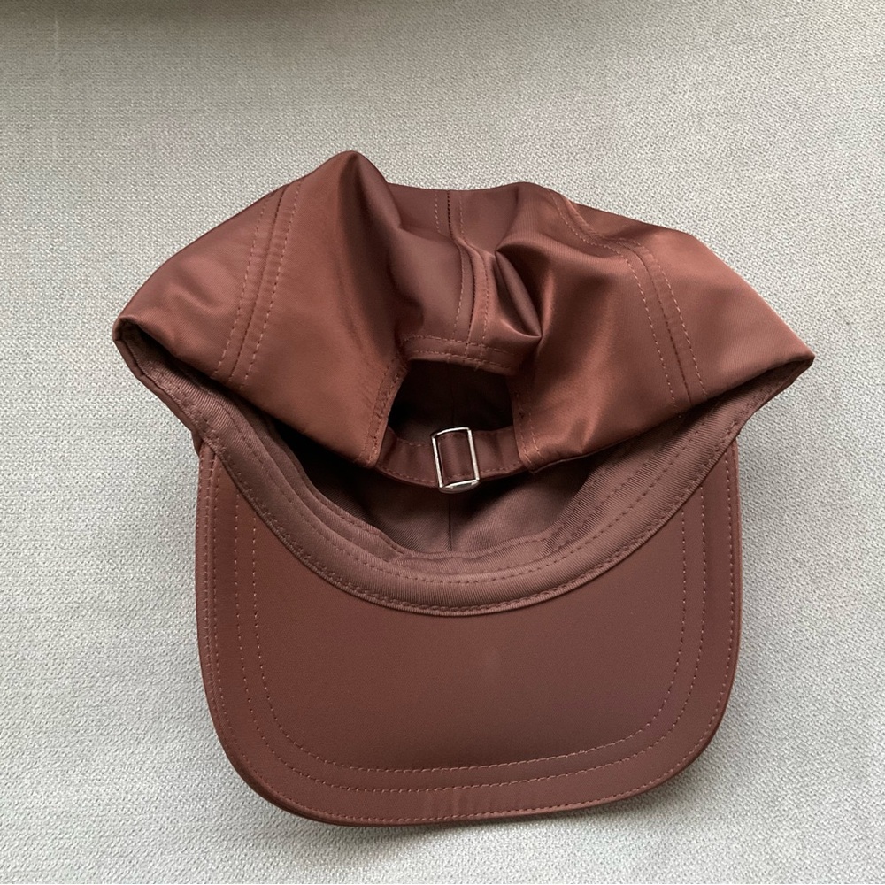 Alo Yoga Satin Off-Duty Cap Brownstone - Picture 8 of 8